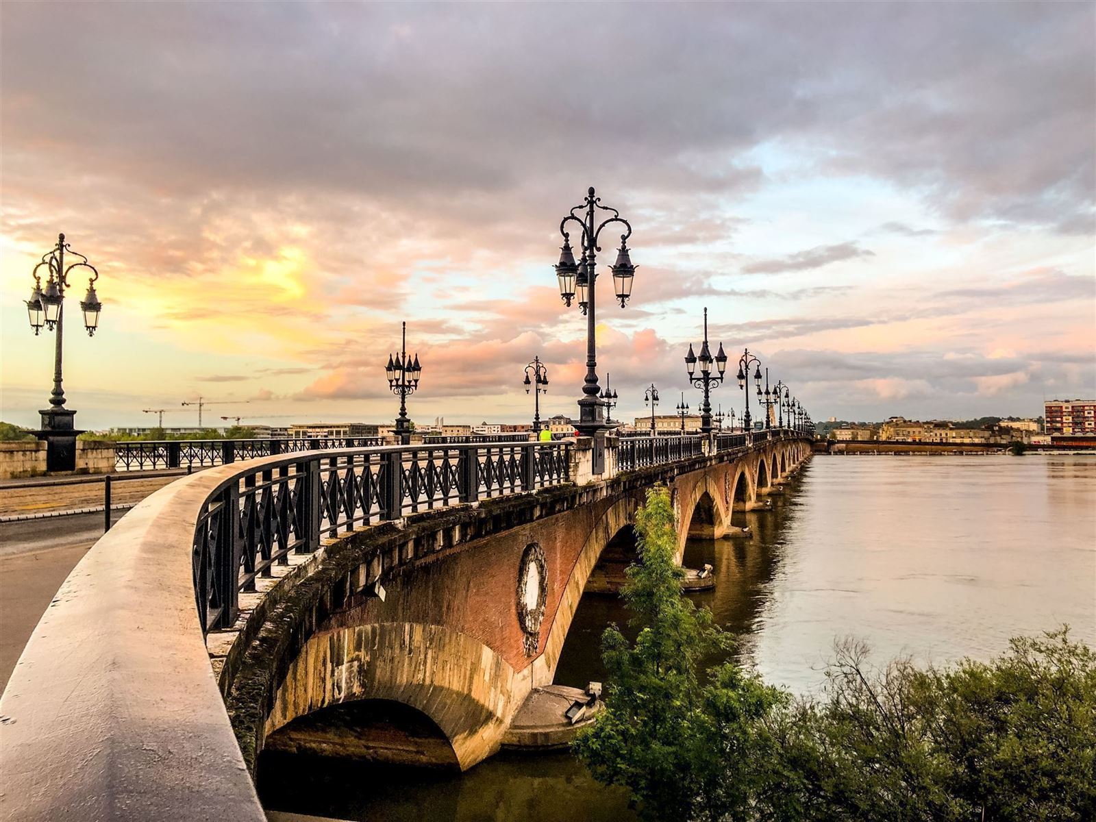 Pont de Pieere in Bordeaux
